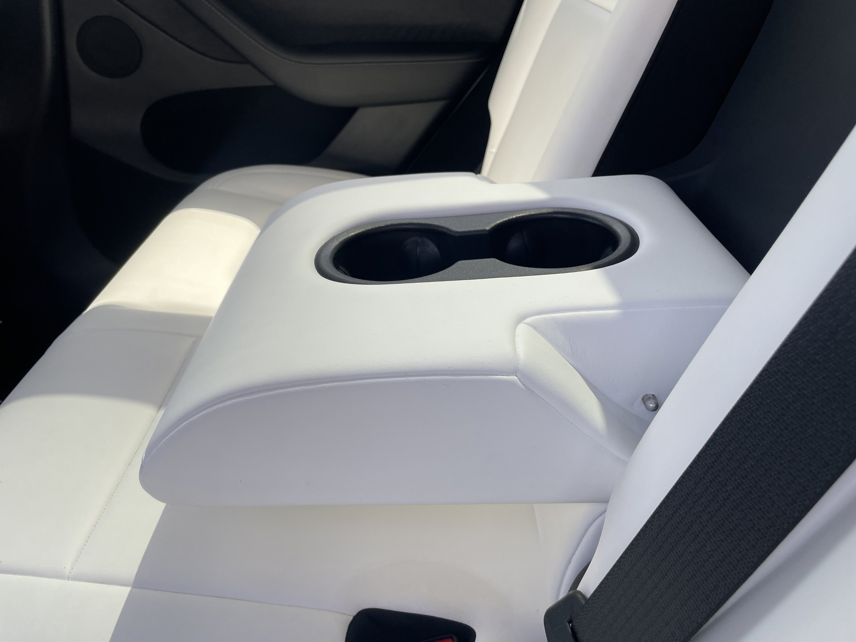 Used 2023 Tesla Model Y Long Range AWD/4WD image 23