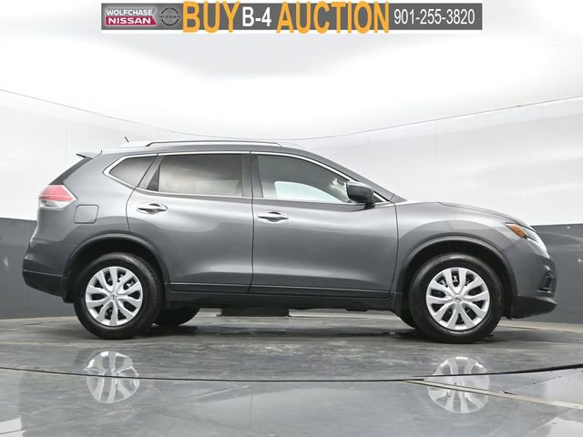 Used 2016 Nissan Rogue S w/ Appearance Package image 28