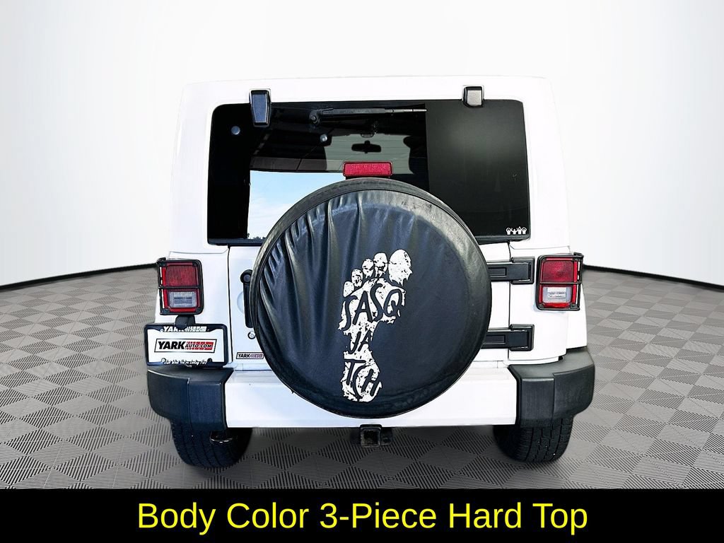 Used 2012 Jeep Wrangler Unlimited Sahara AWD/4WD image 9
