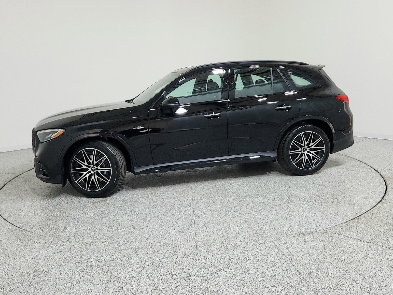 New 2026 Mercedes-Benz GLC 43 AMG 4MATIC image 2