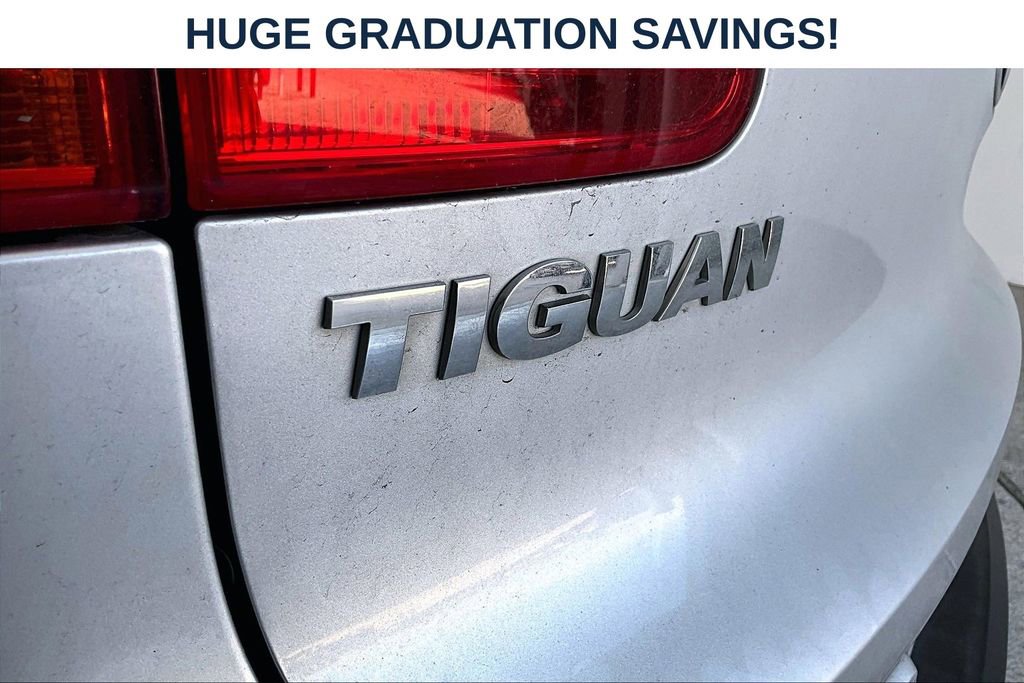 Used 2016 Volkswagen Tiguan S FWD image 35