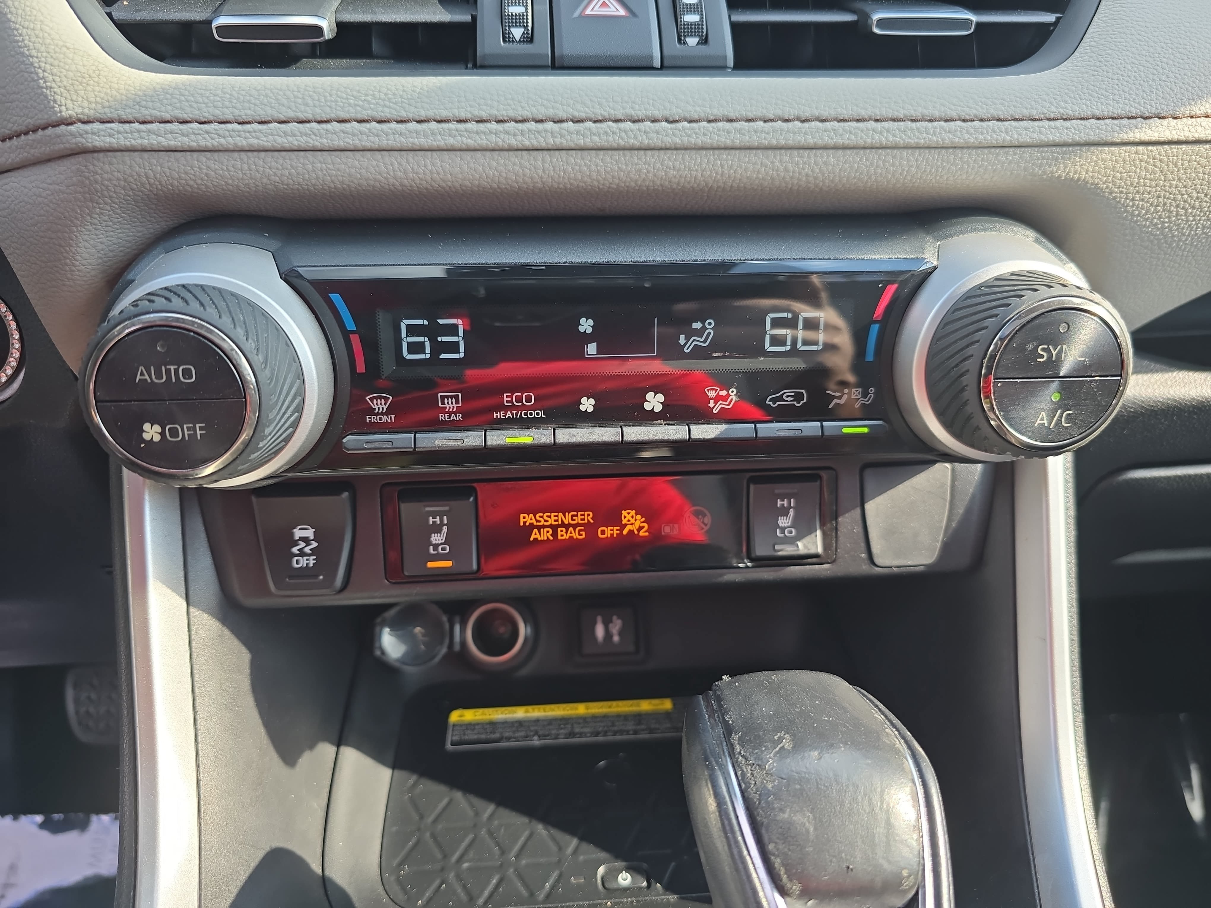 Used 2019 Toyota RAV4 XLE Premium w/ Advanced Technology Package FWD image 24