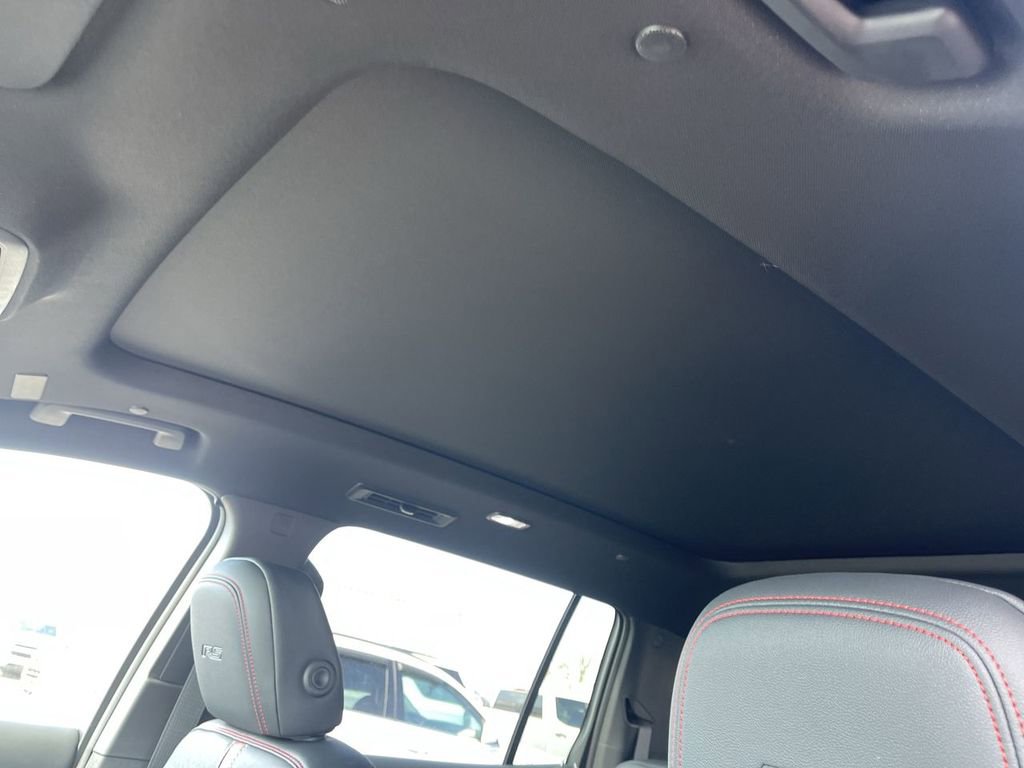 New 2026 Chevrolet Traverse RS w/ LPO, Floor Liner Package image 22