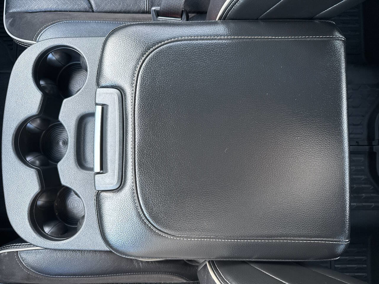 Used 2024 RAM 2500 Laramie w/ Night Edition image 27