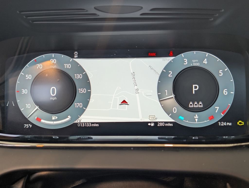 Used 2025 Land Rover Range Rover Evoque S image 19