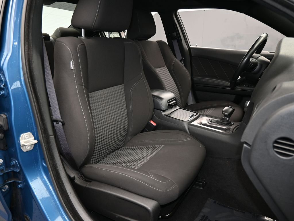 Used 2023 Dodge Charger SXT w/ Blacktop Package image 39