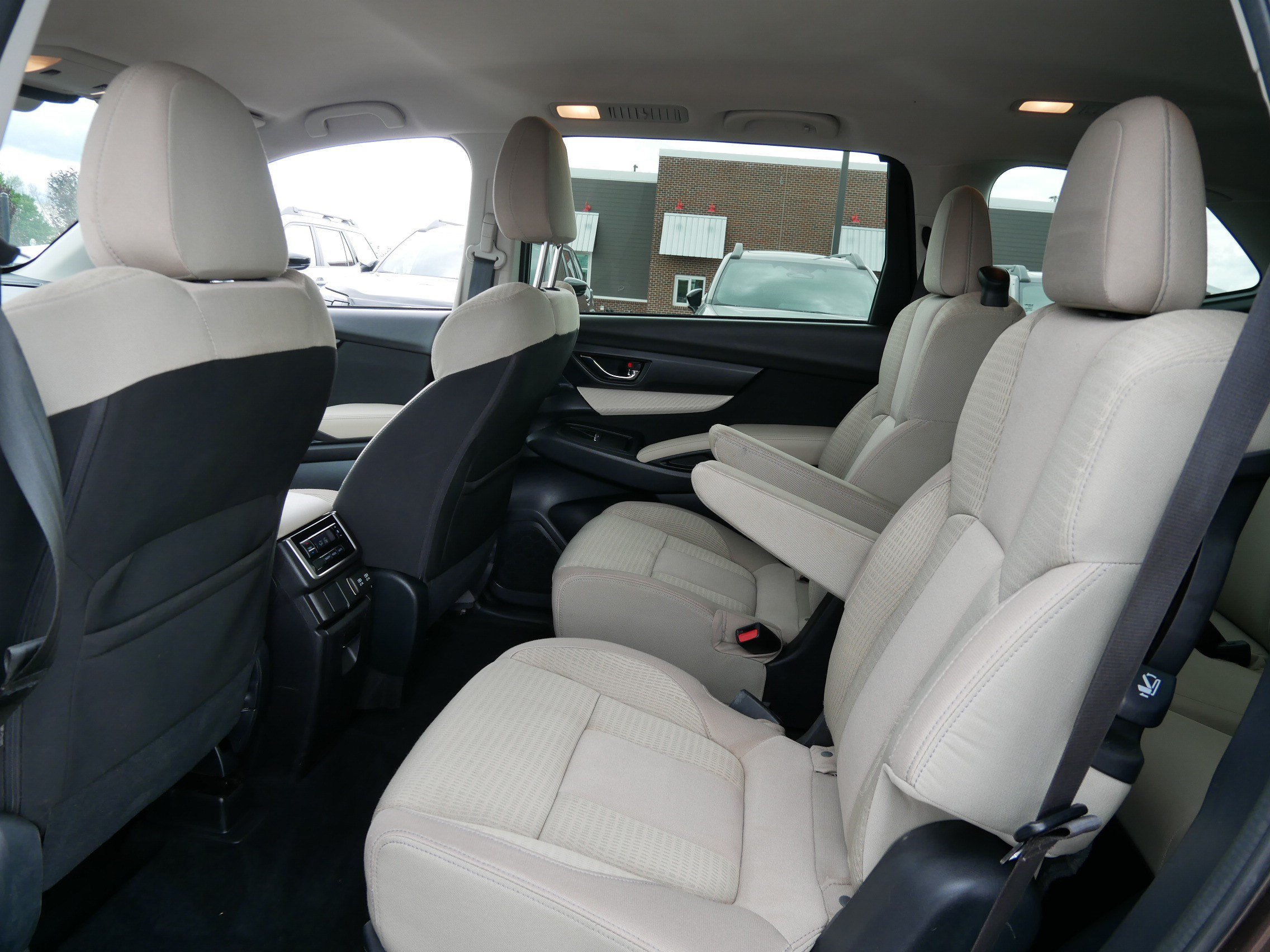 Used 2019 Subaru Ascent Premium AWD/4WD image 32