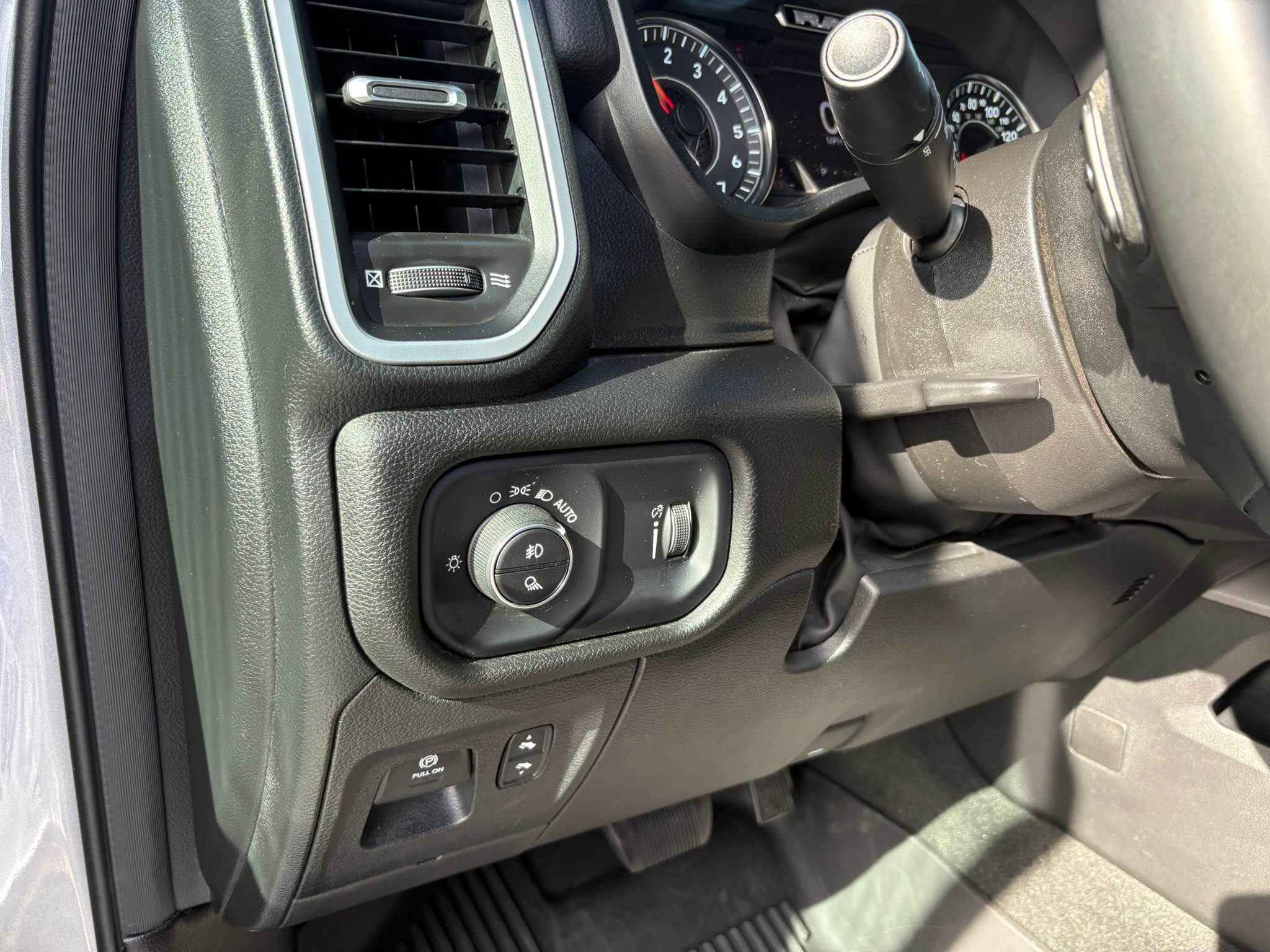 Used 2023 RAM 1500 Big Horn AWD/4WD image 23