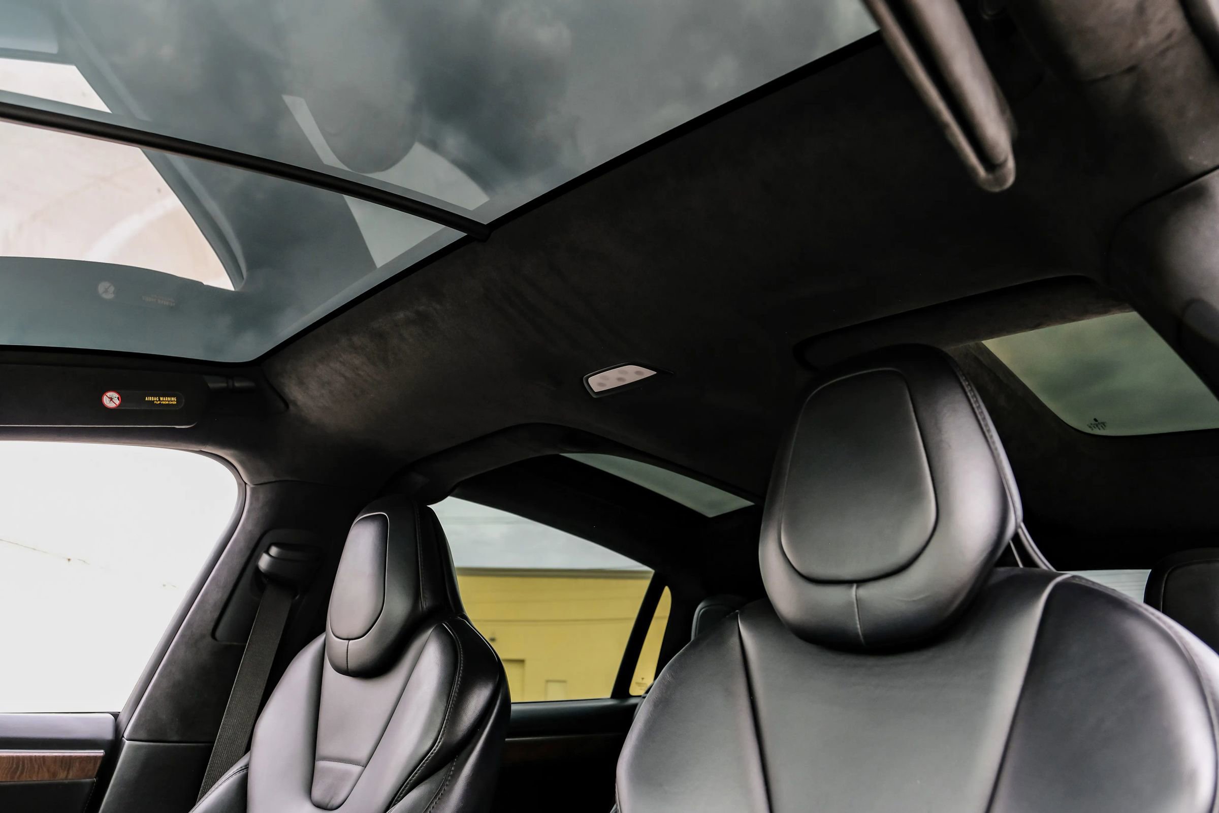 Used 2017 Tesla Model X 90D image 5