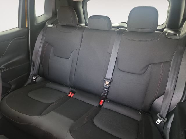 Used 2016 Jeep Renegade Trailhawk AWD/4WD image 13