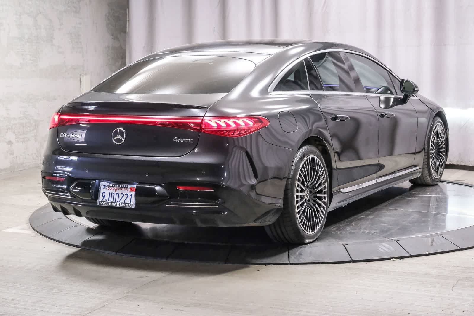 Certified 2023 Mercedes-Benz EQS 580 4MATIC Sedan image 4