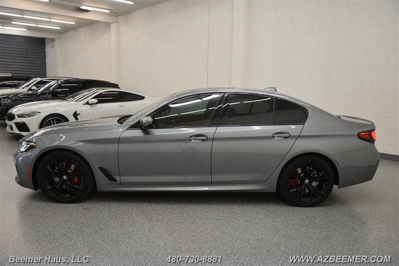 Used 2023 BMW 530i w/ M Sport Package RWD image 4