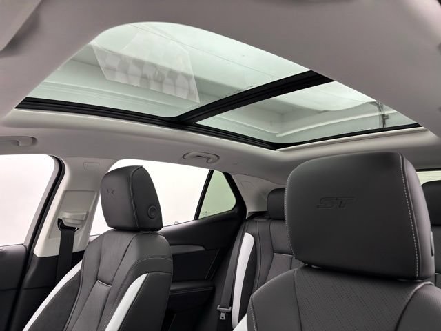 New 2026 Buick Envision Sport Touring AWD/4WD image 5