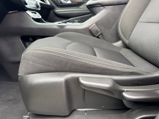 Used 2024 GMC Terrain SLE image 12