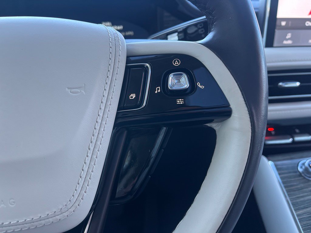 Certified 2022 Lincoln Aviator Black Label Grand Touring w/ Class IV Trailer Tow Package AWD/4WD image 29