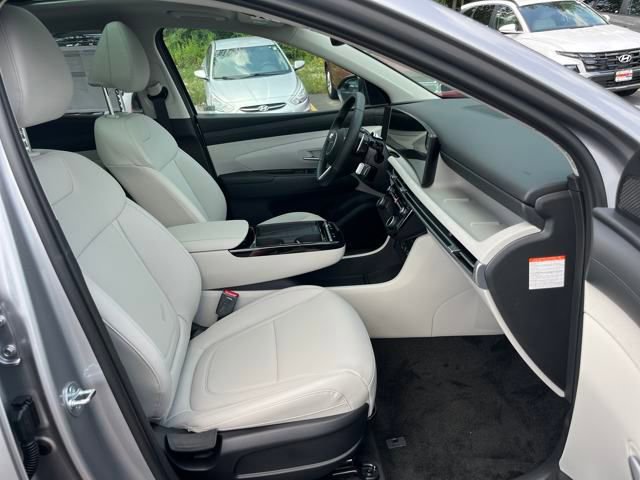 New 2025 Hyundai Tucson SEL image 16