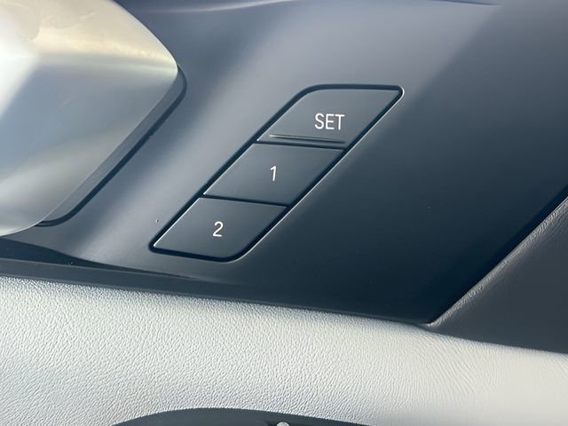 New 2026 BMW X5 xDrive40i w/ Premium Package AWD/4WD image 13