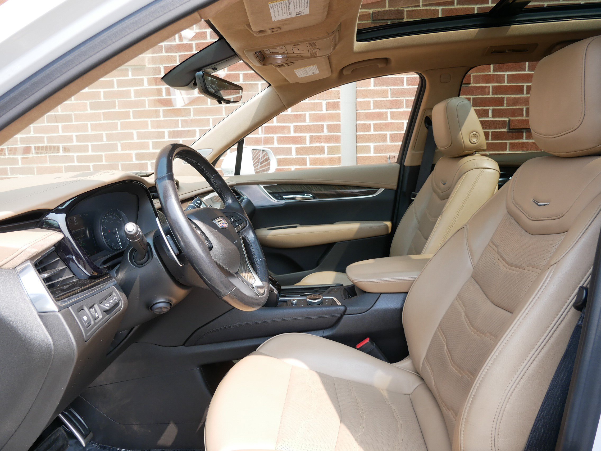 Used 2020 Cadillac XT6 Sport w/ Platinum Package AWD/4WD image 6