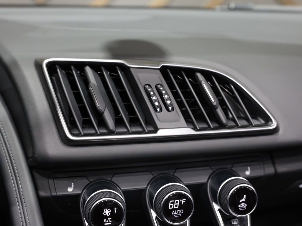 Used 2023 Audi R8 V10 performance w/ Carbon Exterior Package image 30