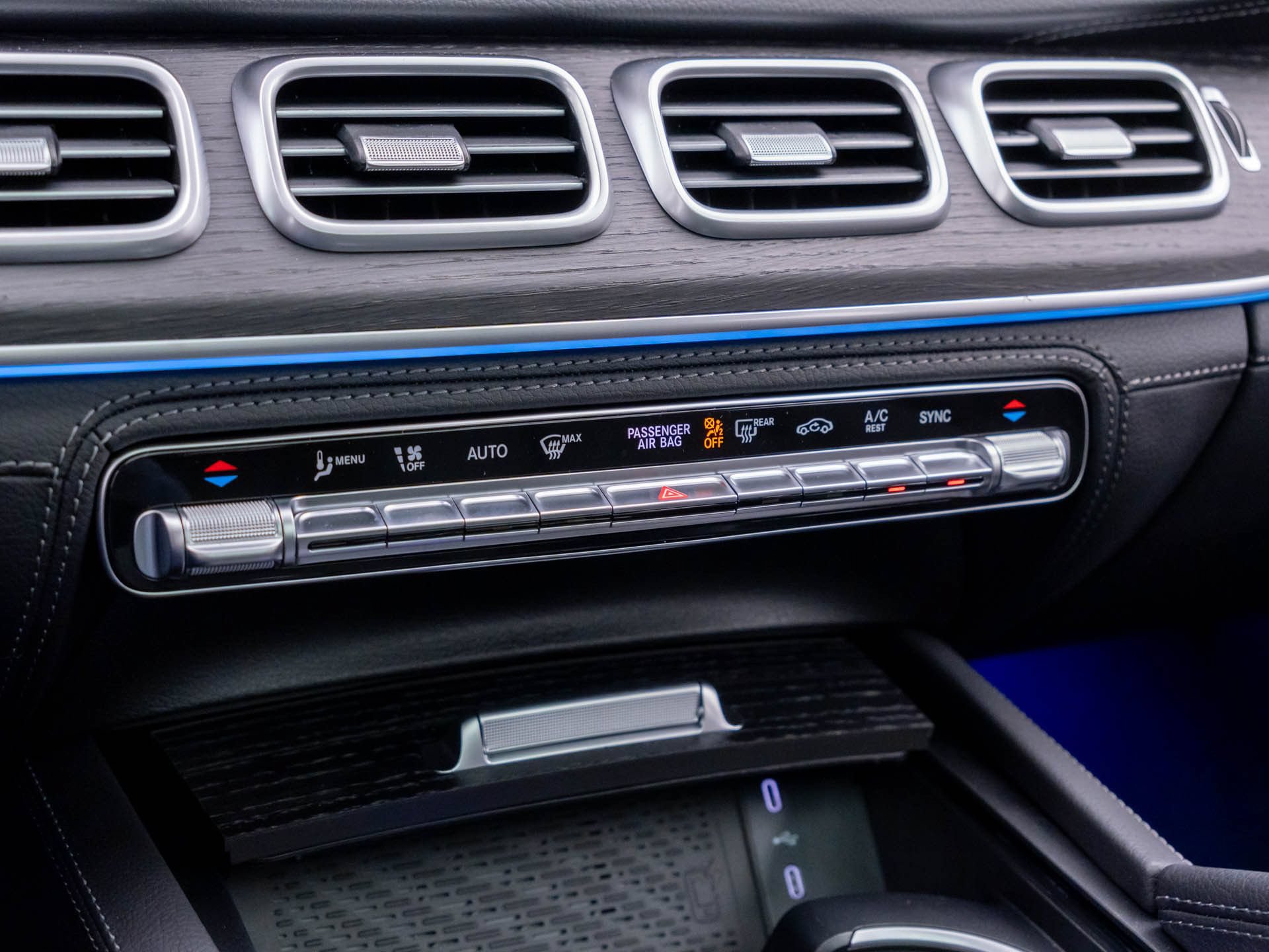 New 2026 Mercedes-Benz GLE 450 4MATIC Coupe image 28