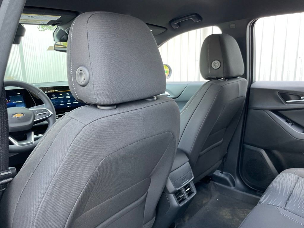 New 2026 Chevrolet Equinox LT image 28