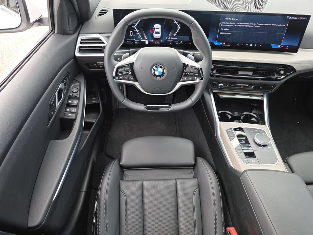 Used 2025 BMW 330i xDrive Sedan AWD/4WD image 3