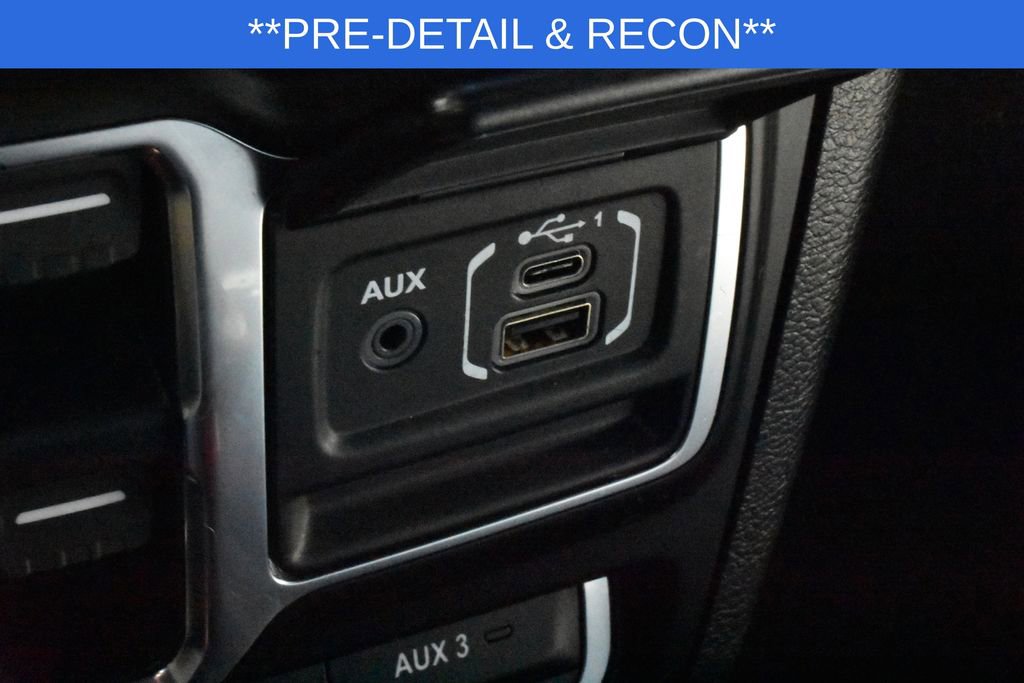 Used 2021 Jeep Wrangler Unlimited Sahara image 14