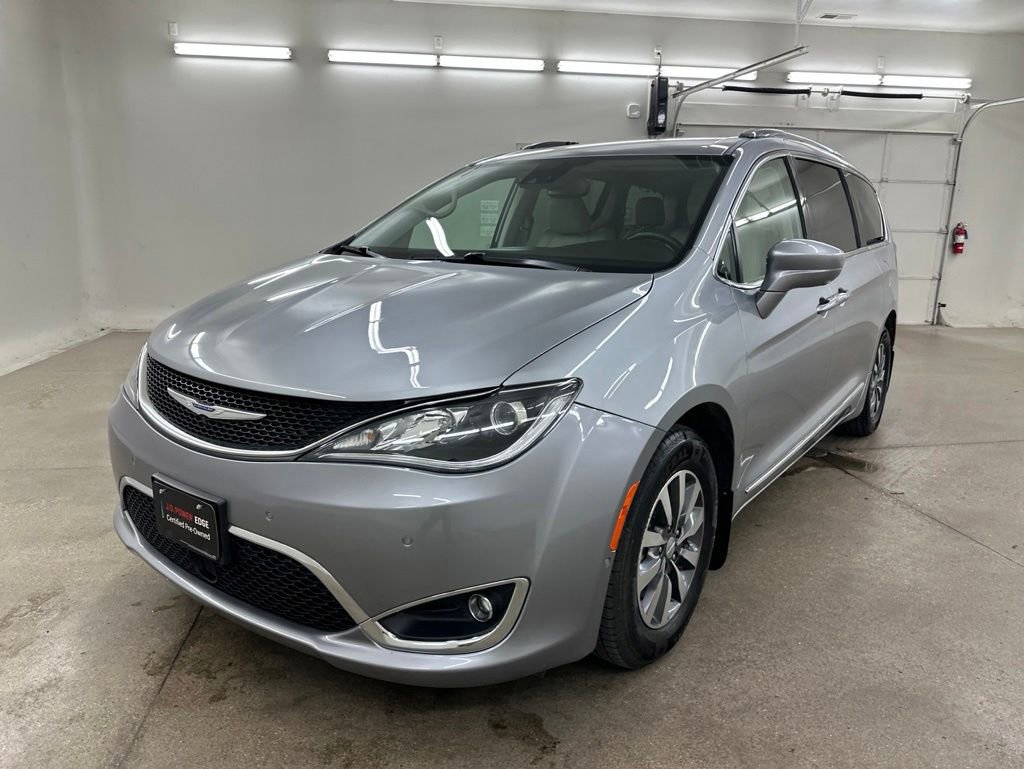 Used 2020 Chrysler Pacifica Touring-L Plus w/ Advanced Safetytec Group FWD image 7