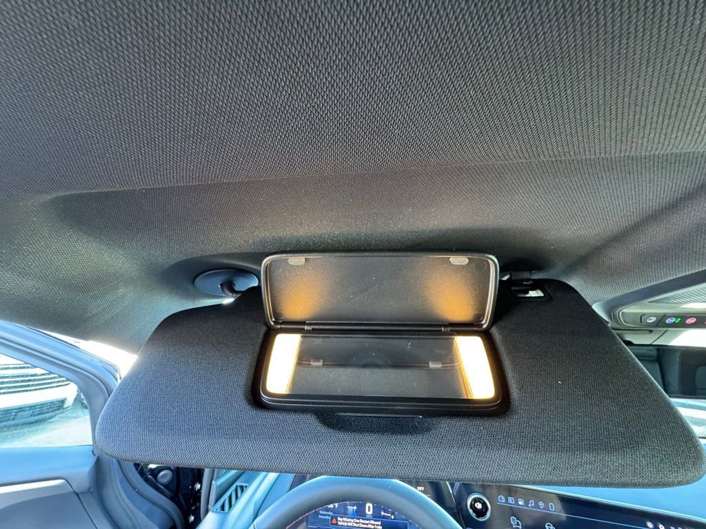 New 2026 Chevrolet Equinox EV RS image 36