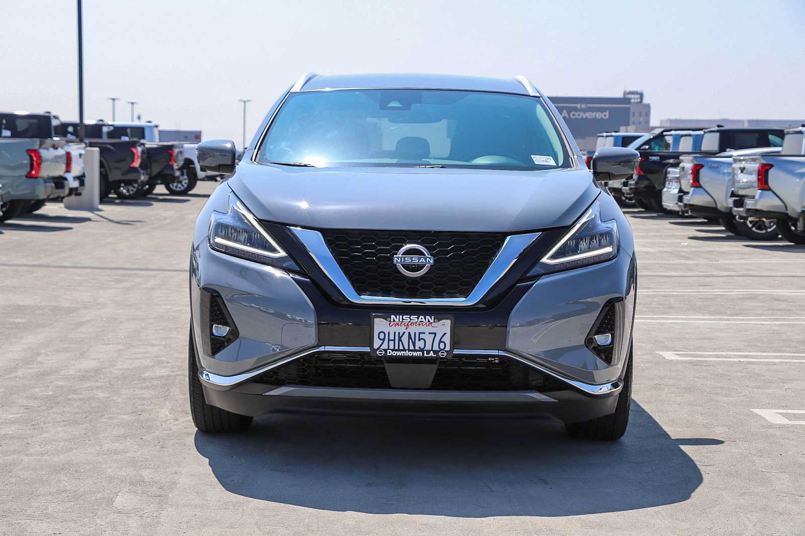 Used 2023 Nissan Murano SL FWD image 2