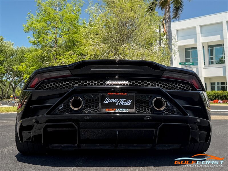 Used 2022 Lamborghini Huracan EVO RWD image 48