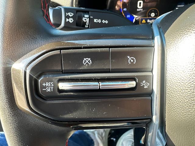 Used 2024 Chevrolet Colorado Z71 w/ Z71 Convenience Package 2 AWD/4WD image 36
