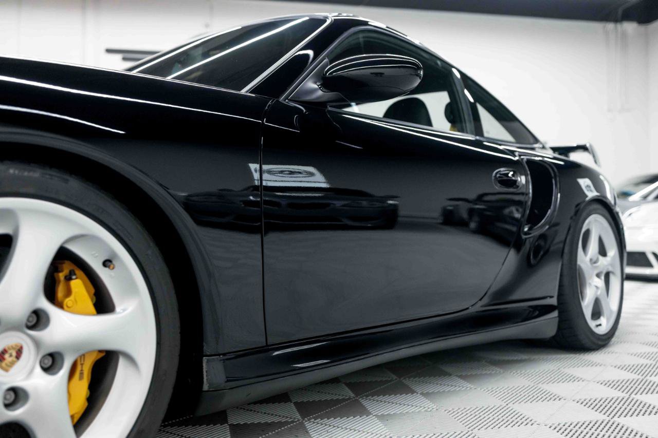 Used 2002 Porsche 911 GT2 RWD image 35
