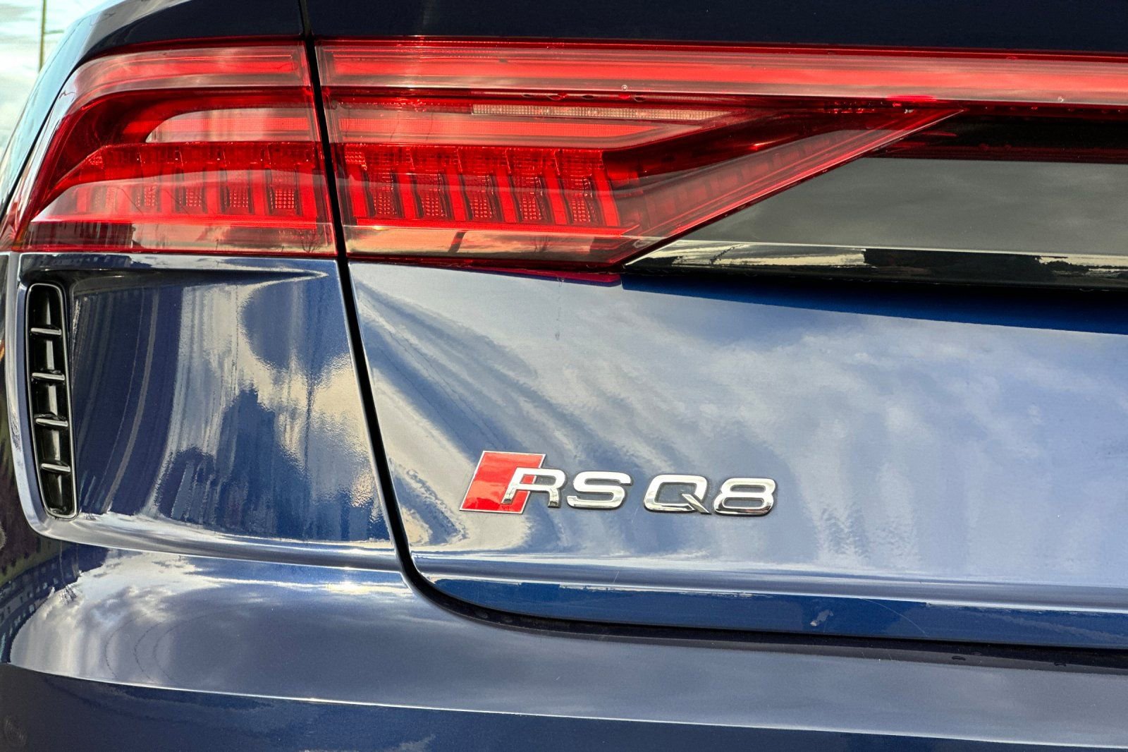 Used 2021 Audi RS Q8 w/ Executive Package AWD/4WD image 34