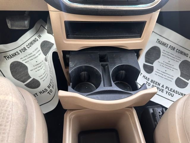 Used 2013 Dodge Grand Caravan SE image 23