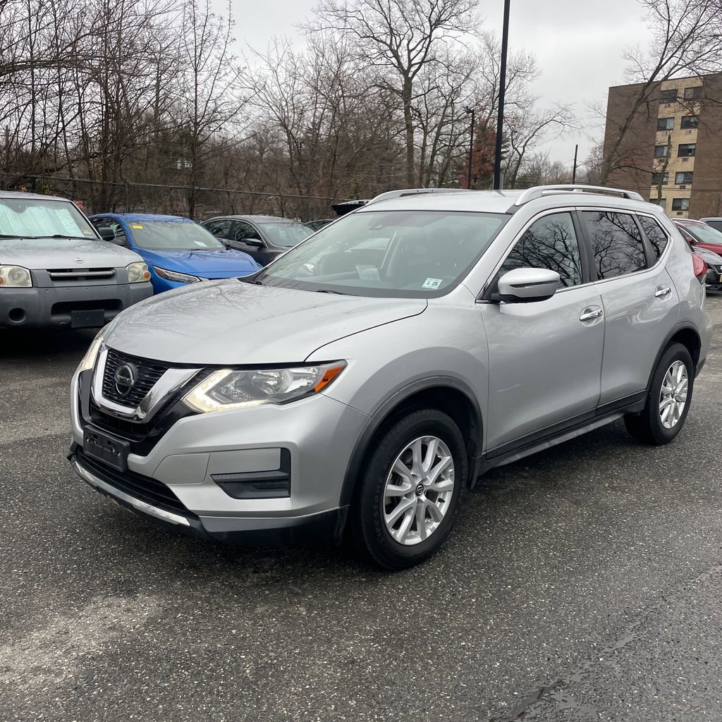 Used 2020 Nissan Rogue SV image 19