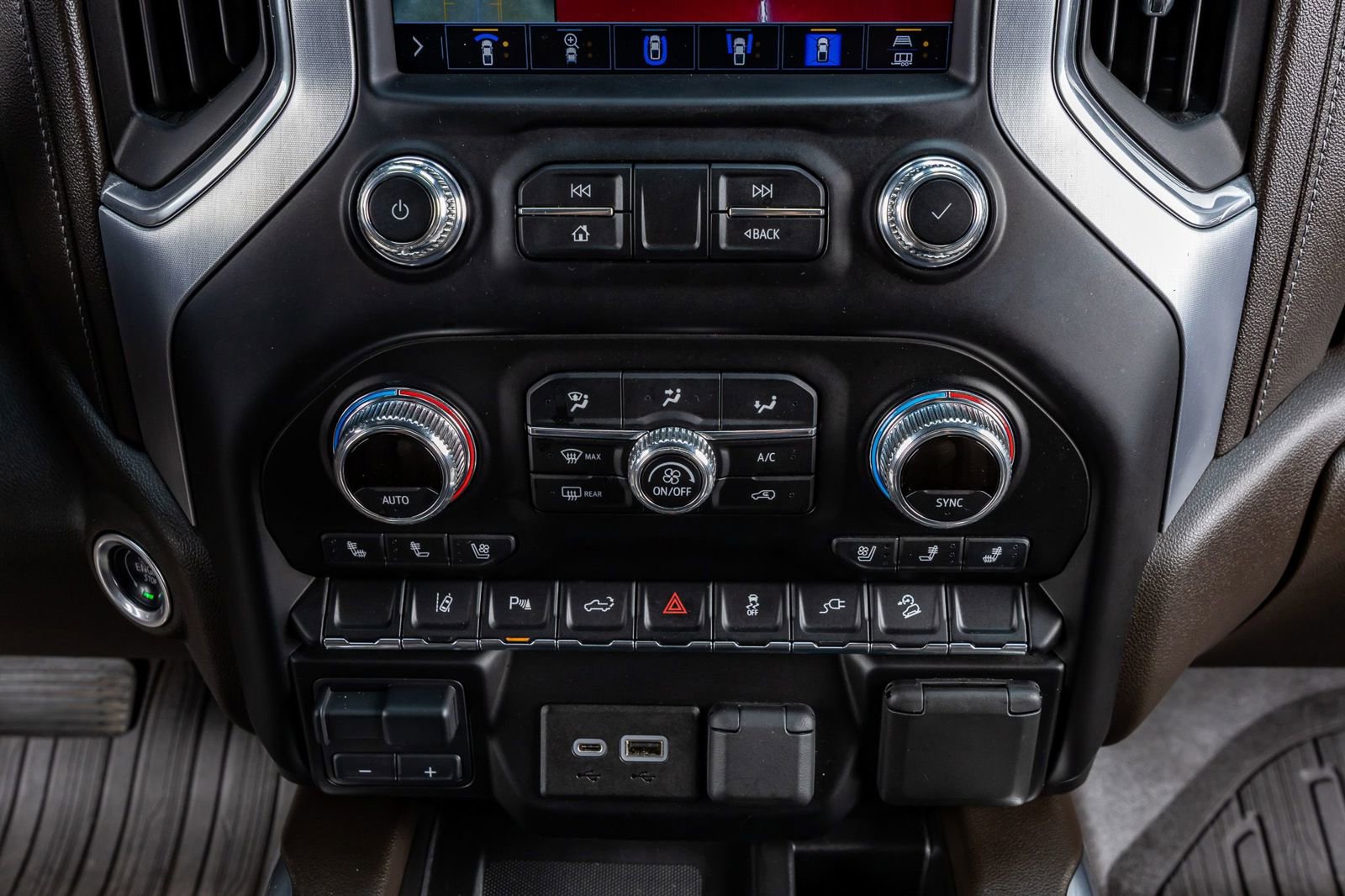 Used 2021 GMC Sierra 2500 SLT w/ Texas SLT Premium Package AWD/4WD image 26