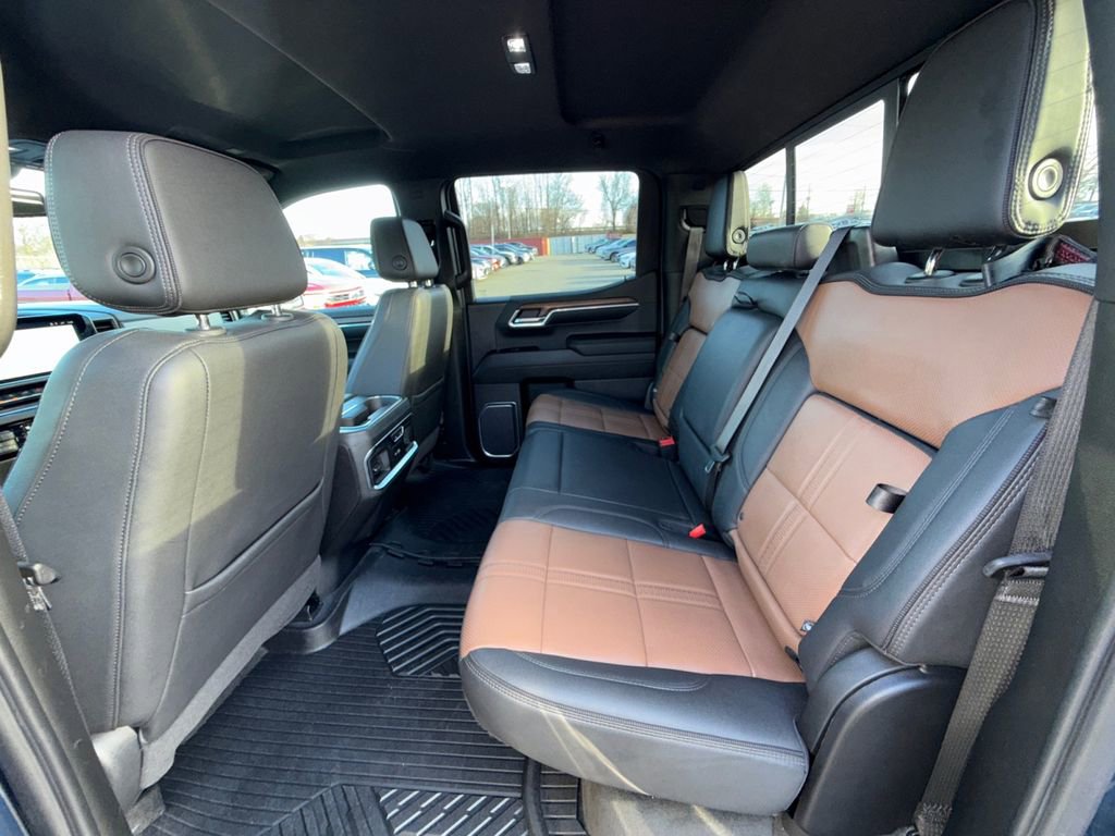 Used 2023 Chevrolet Silverado 1500 High Country w/ Z71 Off-Road Package image 22