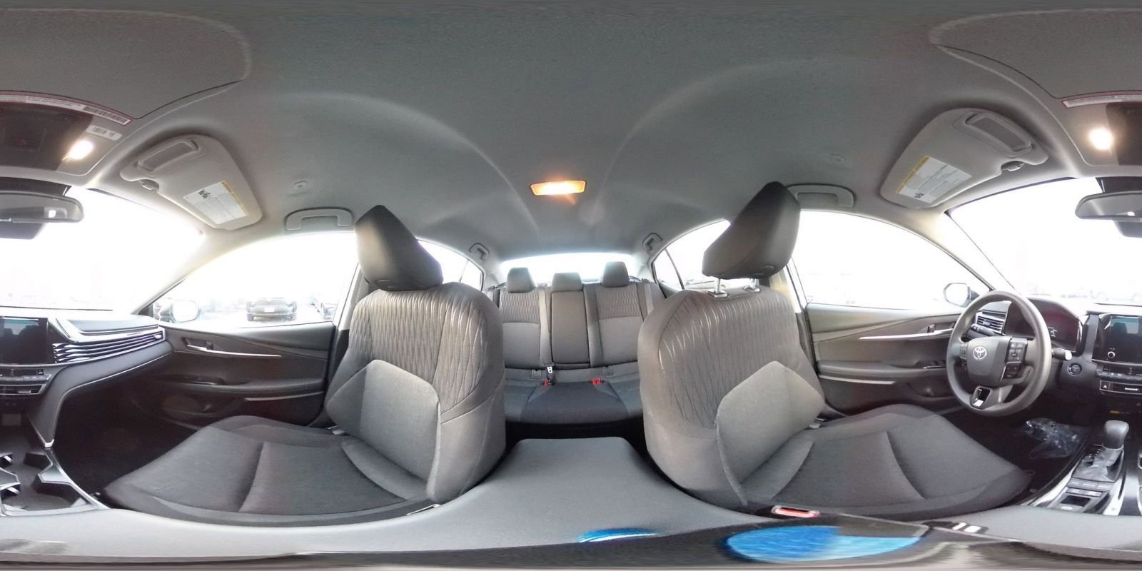 Used 2025 Toyota Camry LE image 41