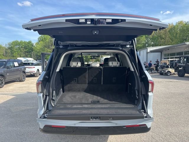 Used 2025 Lincoln Navigator Reserve image 33