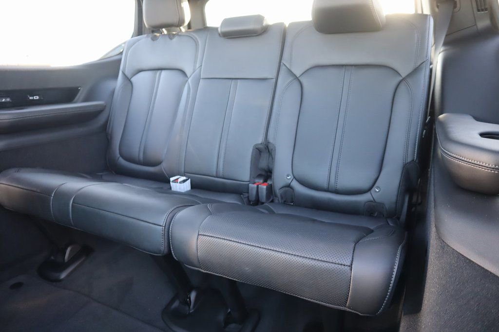 New 2026 Jeep Grand Wagoneer Summit w/ Premium Group III image 14