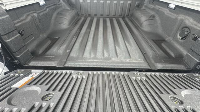 New 2026 Nissan Frontier PRO-4X w/ Pro-4x Convenience Package image 15