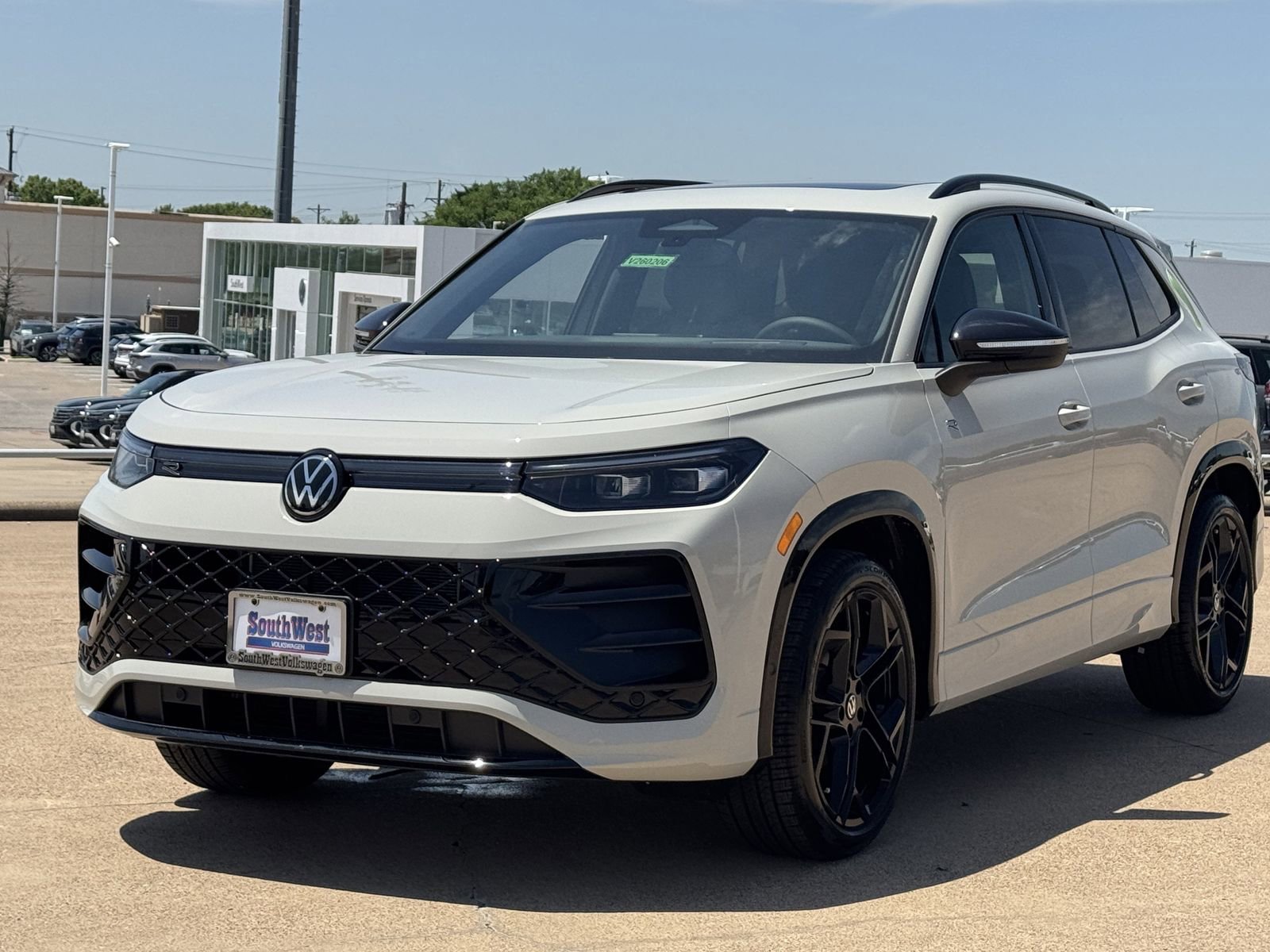 New 2026 Volkswagen Tiguan SE R-Line FWD image 9