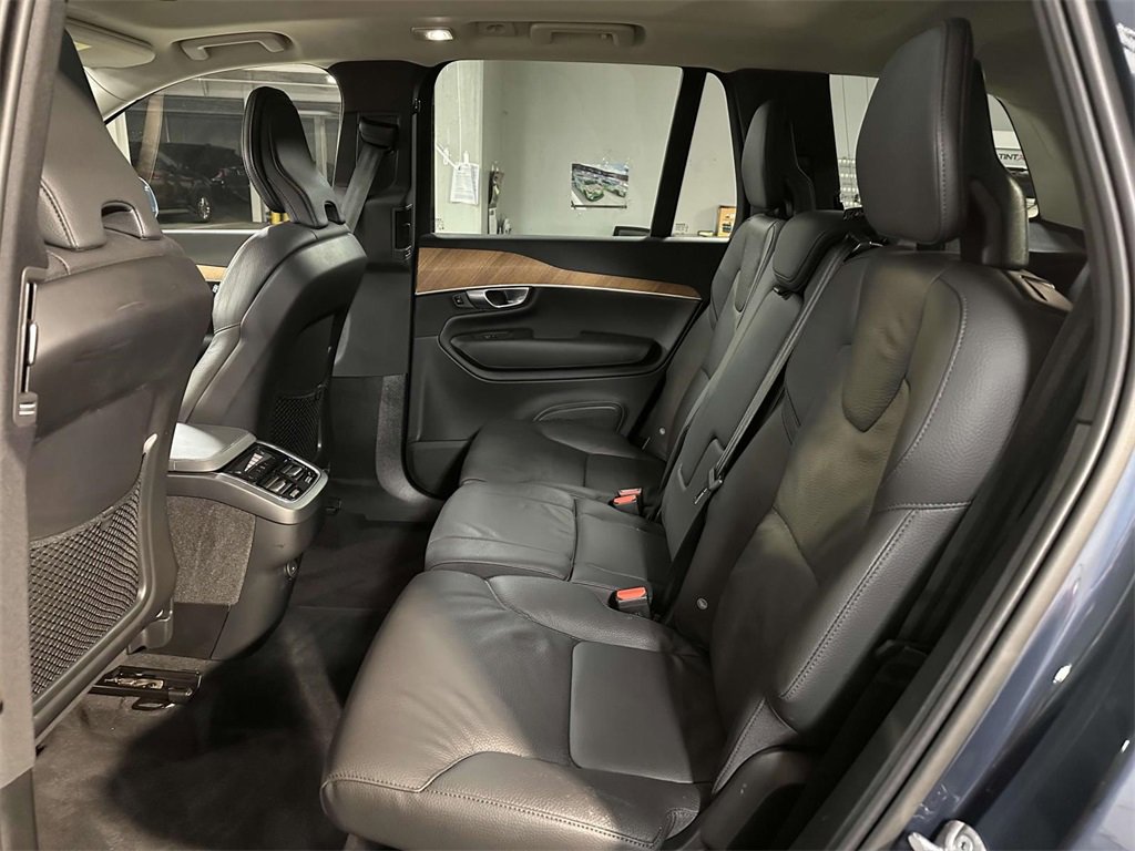 Used 2024 Volvo XC90 B6 Plus image 13