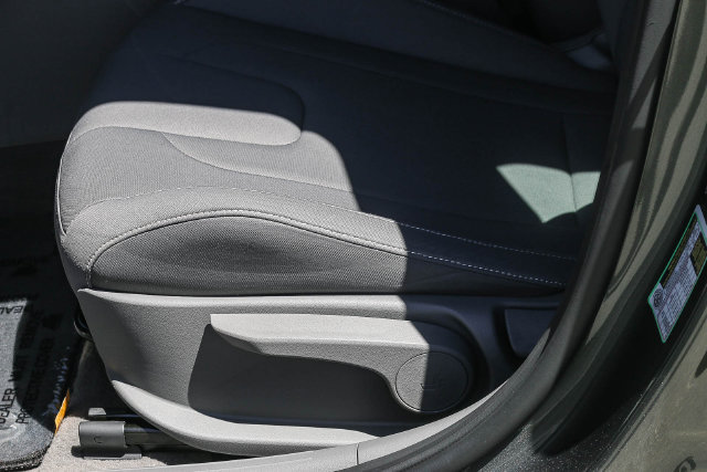 Certified 2026 Hyundai Elantra Sport FWD image 25