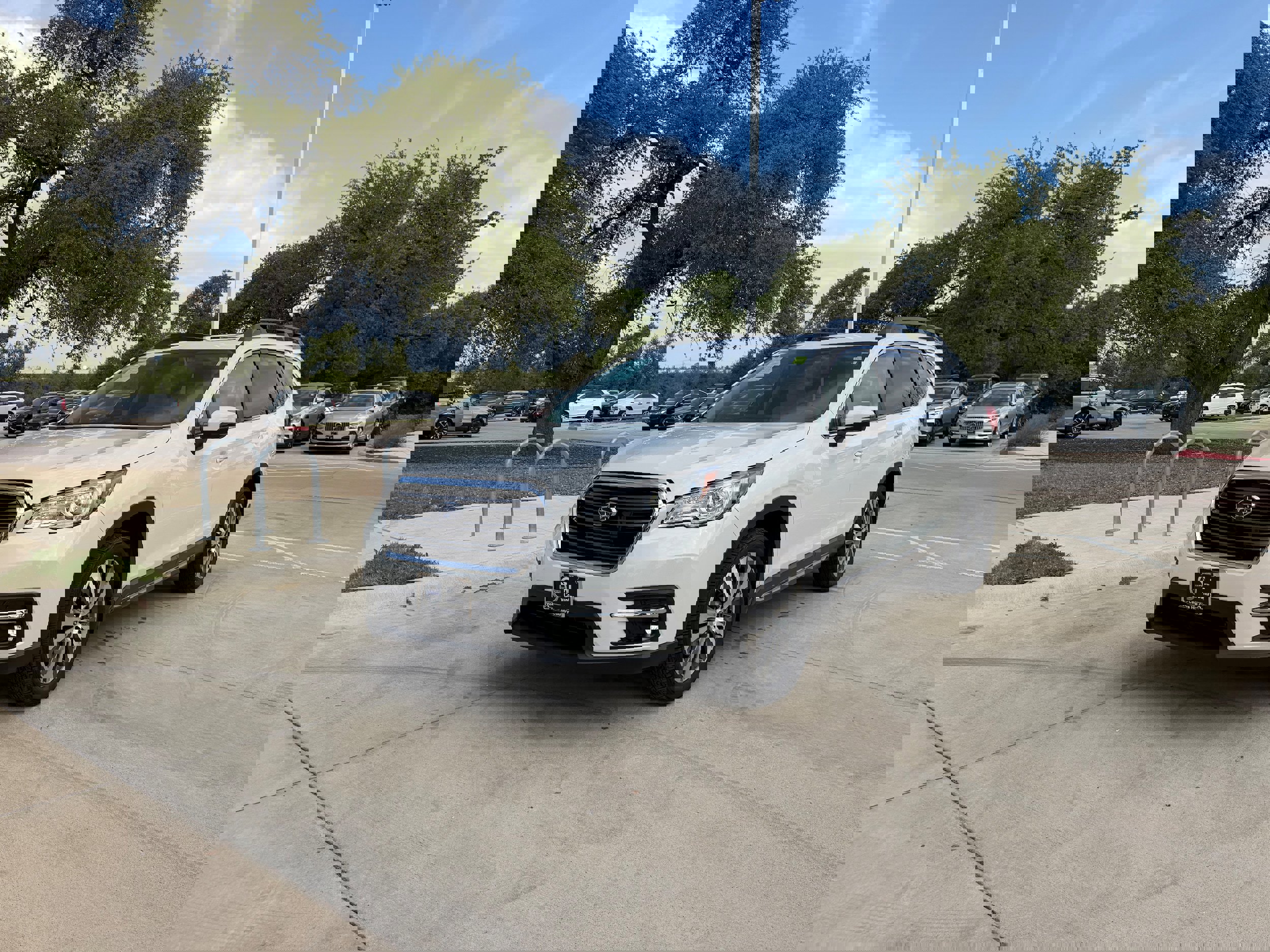 Used 2021 Subaru Ascent Limited w/ Technology Package image 2