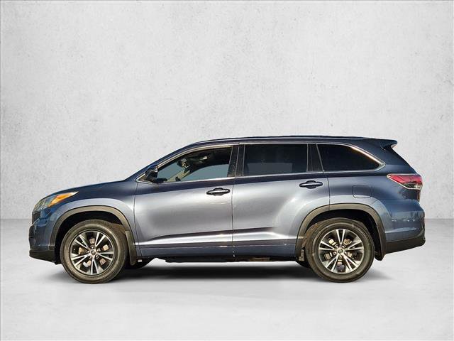 Used 2016 Toyota Highlander XLE AWD/4WD image 10