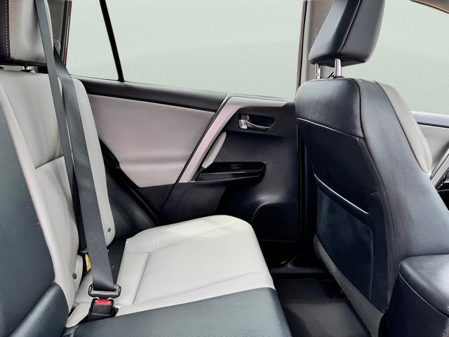 Used 2017 Toyota RAV4 Limited w/ Advanced Technology Package image 19