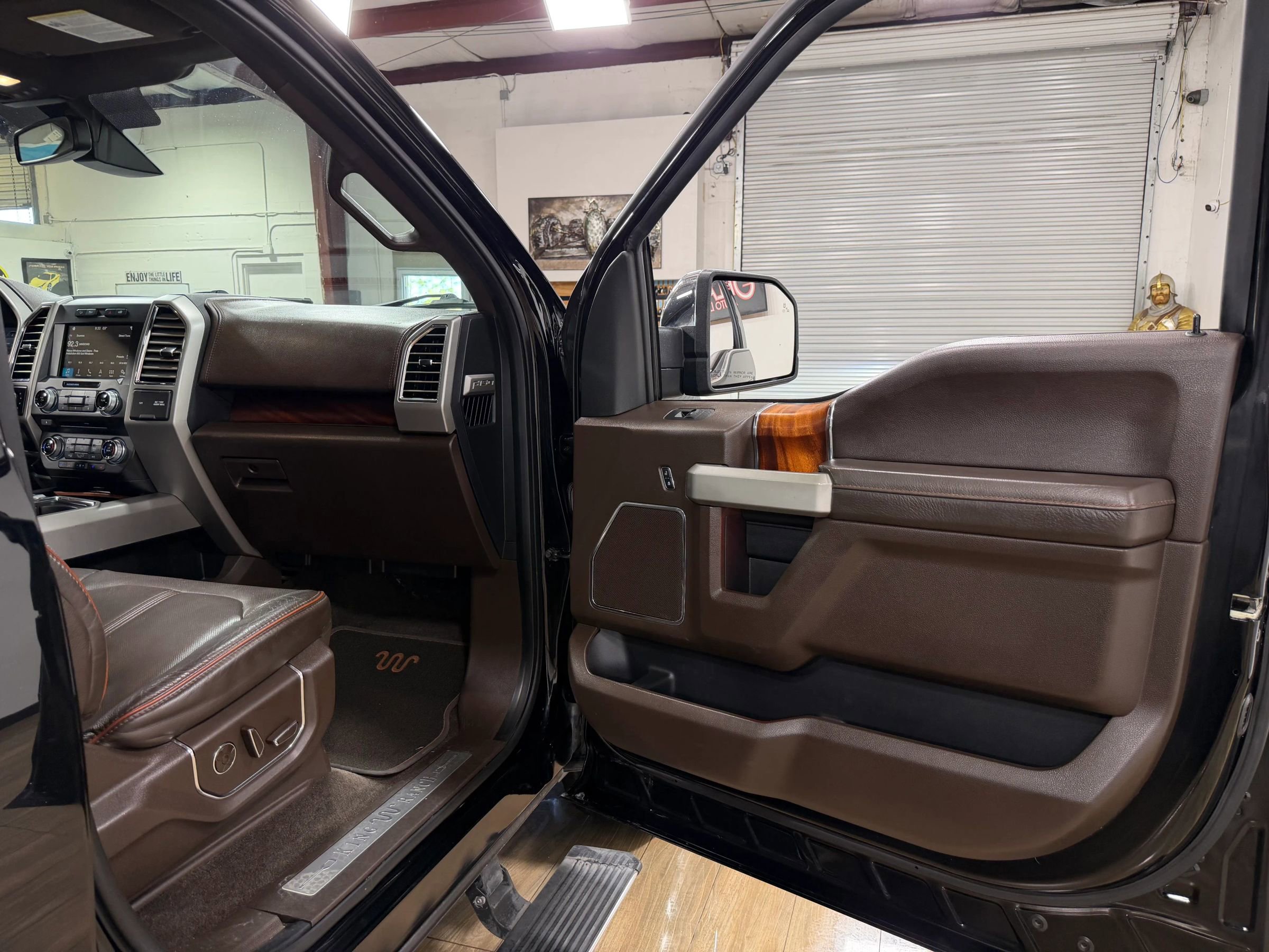 Used 2016 Ford F150 King Ranch w/ Equipment Group 601A Luxury AWD/4WD image 17