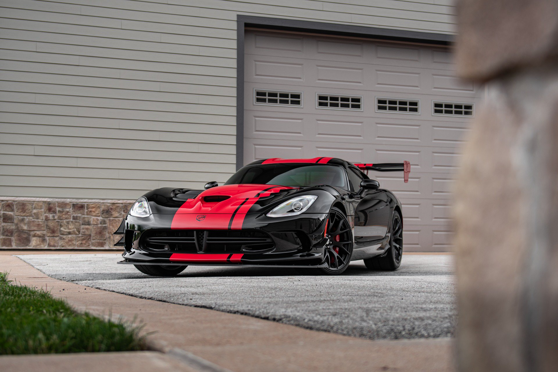 Used 2017 Dodge Viper GTC w/ ACR Package RWD image 12
